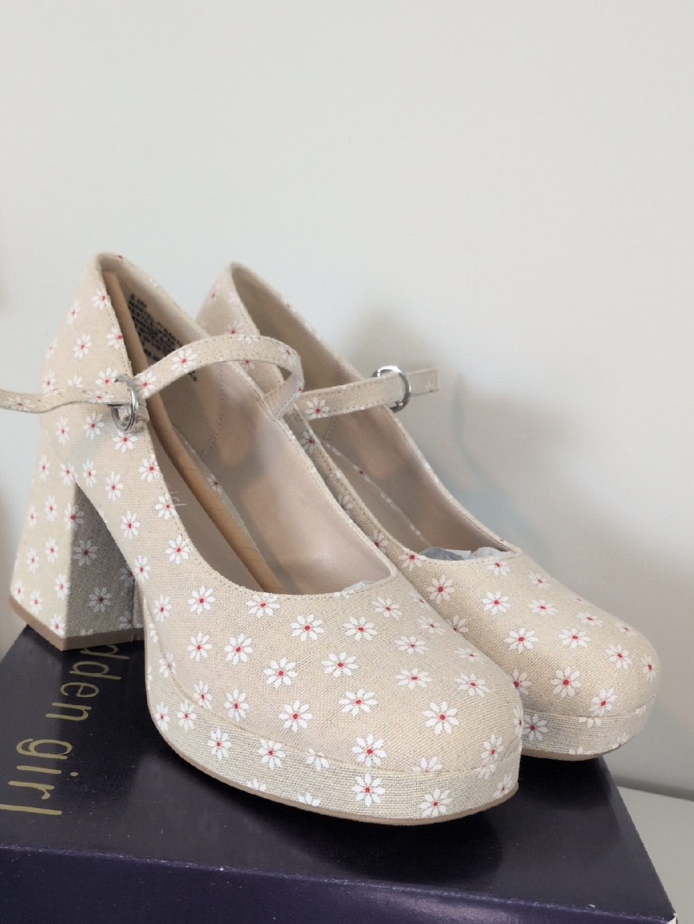 Madden Girl Beige Floral Mary Jane Platform Pumps